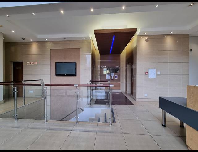 911M² OFFICE TO LET IN TYGERFALLS
